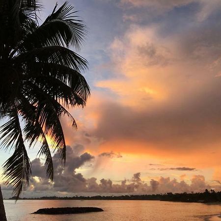 Отель Vacation Beach Fales Manase Экстерьер фото