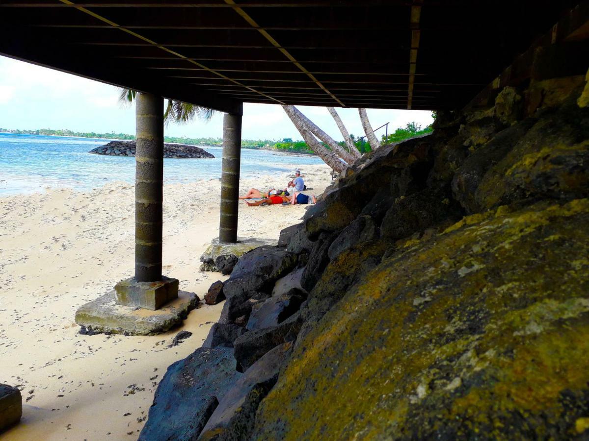Отель Vacation Beach Fales Manase Экстерьер фото